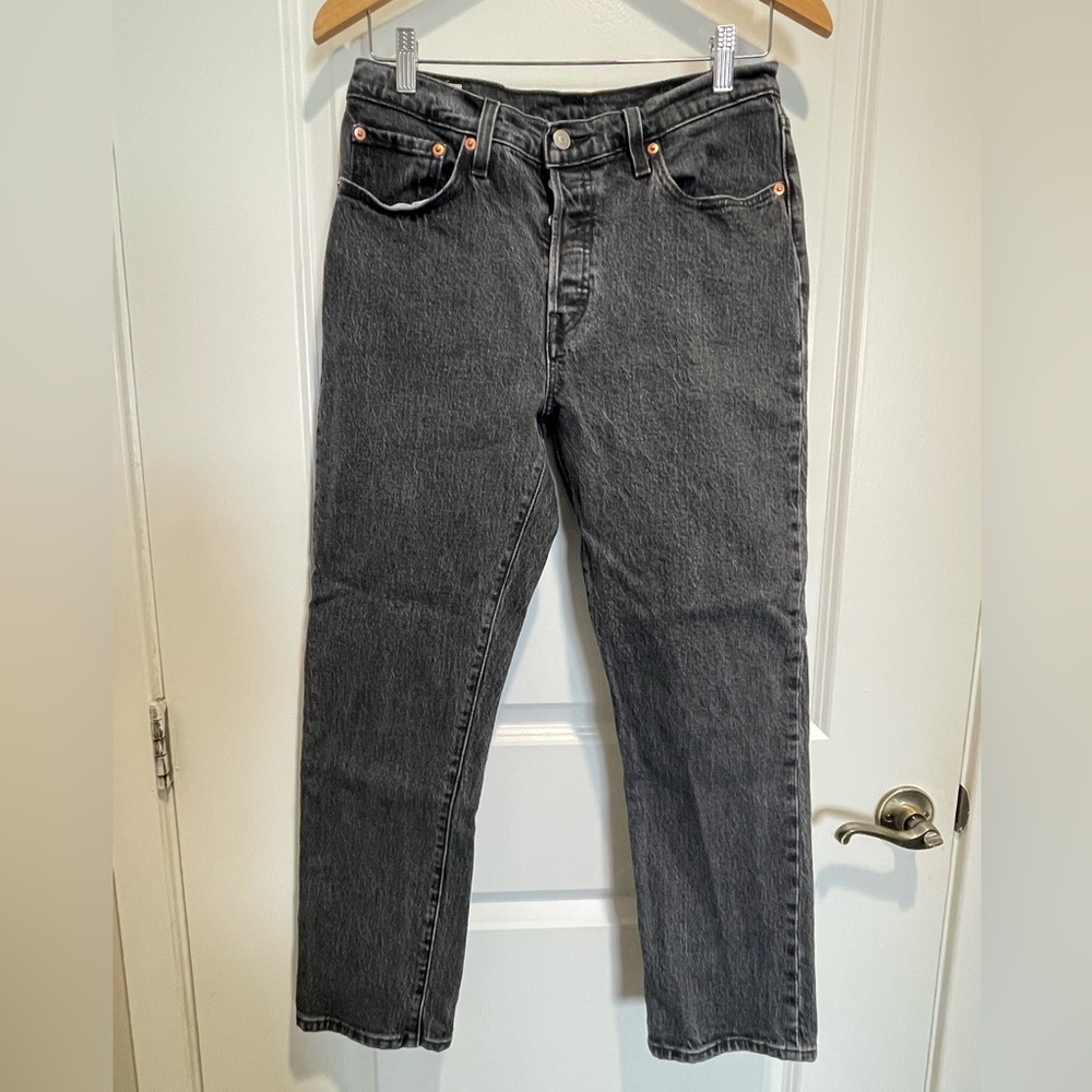 Levi's Women's 501 Original Stretch Cropped Straight Leg Jeans - Picture 2 of 9